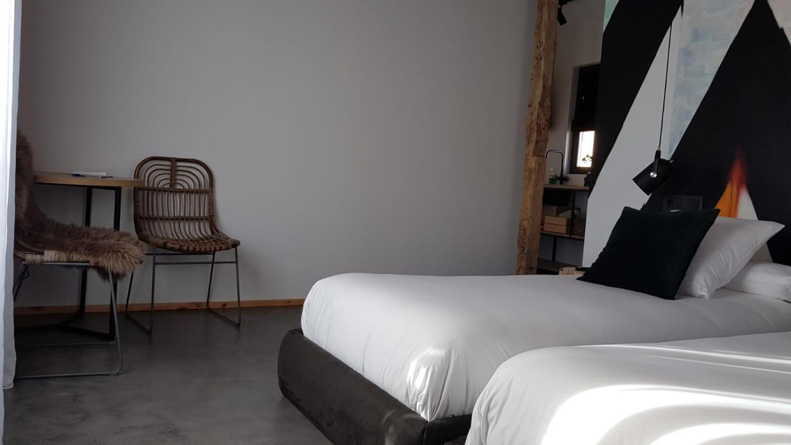 13 Suites Леон Екстериор снимка